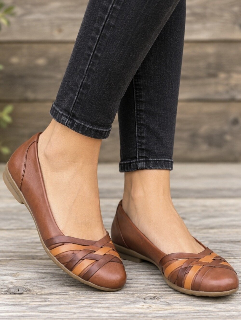 Clarks Sara Clover Y2K Boho Minimalist Cognac Leather Comfort Ballet Flats 7.5M